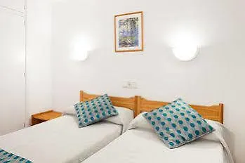 Aptos. Puerto Cala Vadella Španělsko